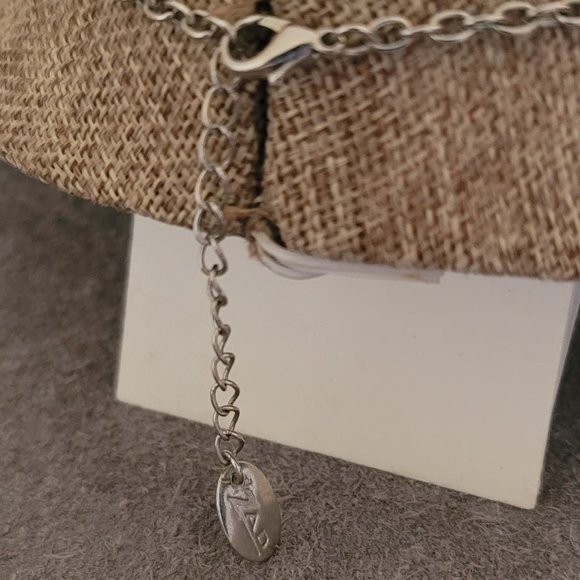 Necklace ZAD Silver Tone Chain Style Rhinestones Black Jewelry Costume Fashion - Picture 3 of 4